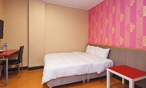 Baoshan Hotel Čung-li Exteriér fotografie